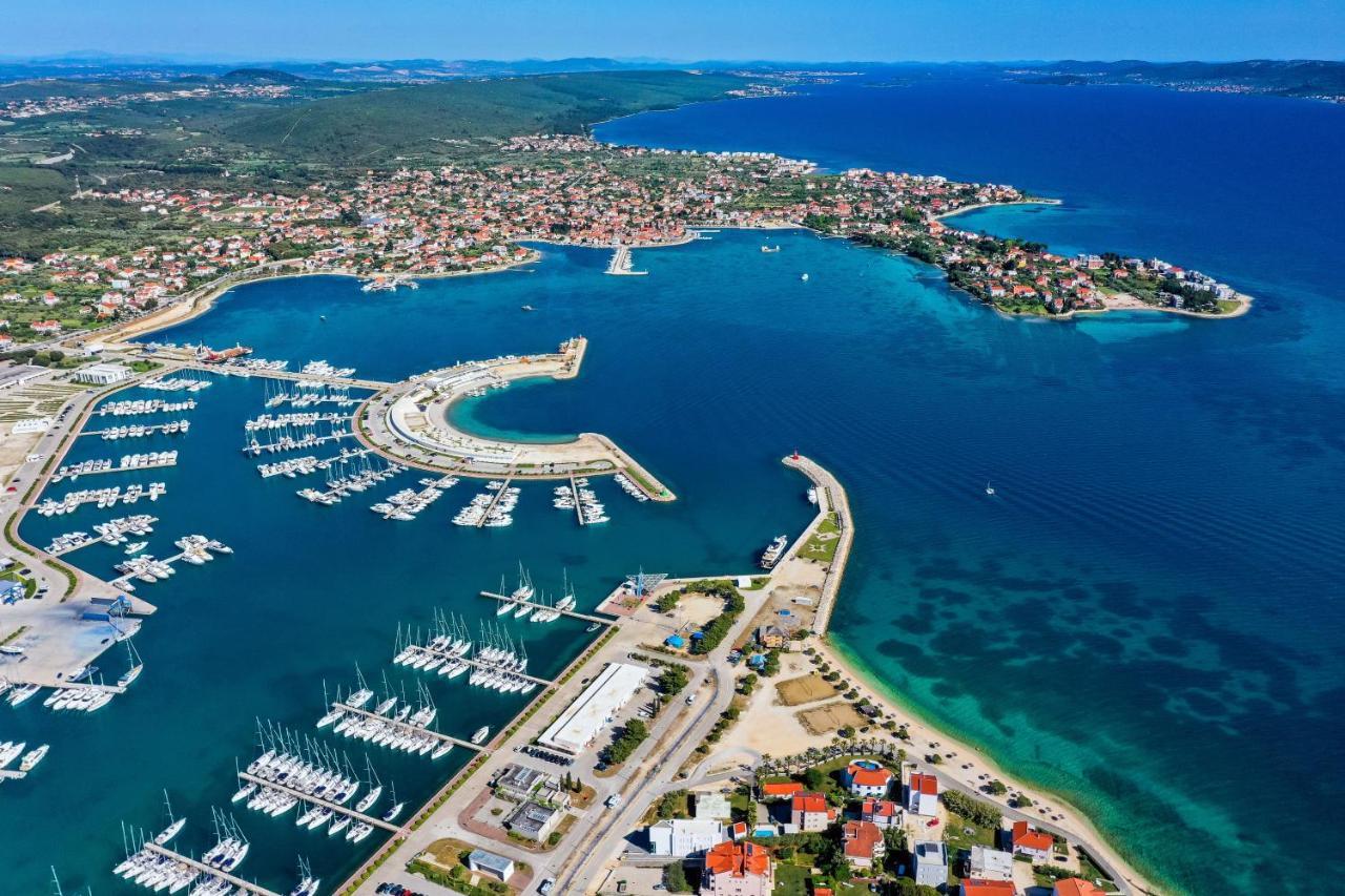 Apartments By The Sea Sukosan, Zadar - 5863 Exterior photo