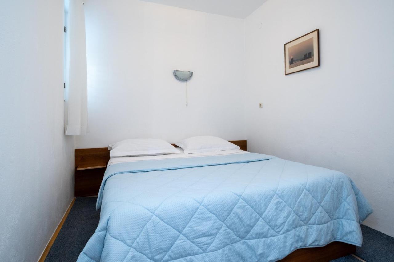 Apartments By The Sea Sukosan, Zadar - 5863 Exterior photo