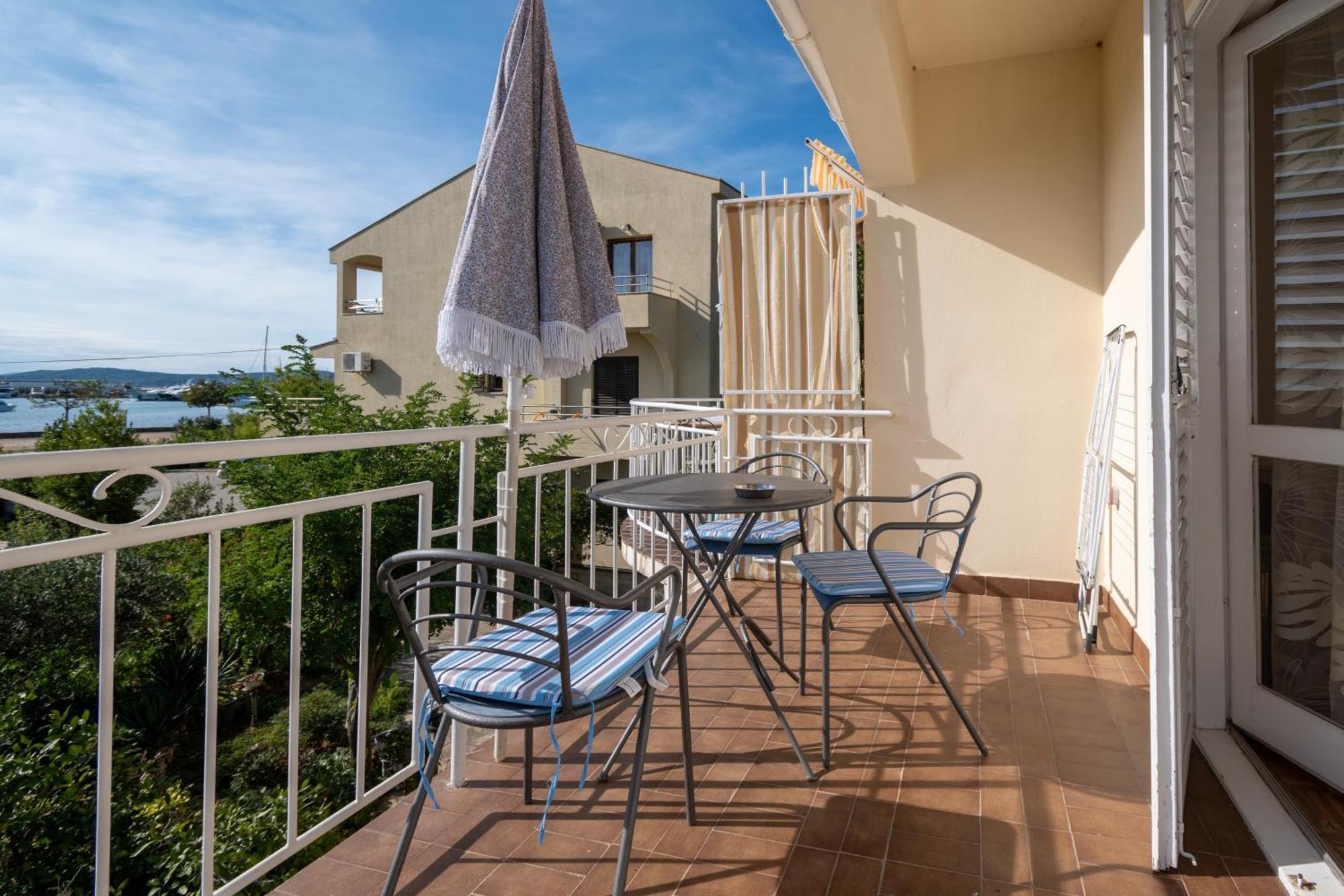 Apartments By The Sea Sukosan, Zadar - 5863 Exterior photo